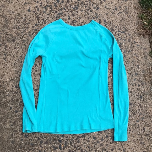 GAP Tops - 2 Gap button long sleeve tops